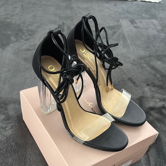 Elegant Black Lace-Up Heels with‎ Clear Block Heel - Picture 1 of 6